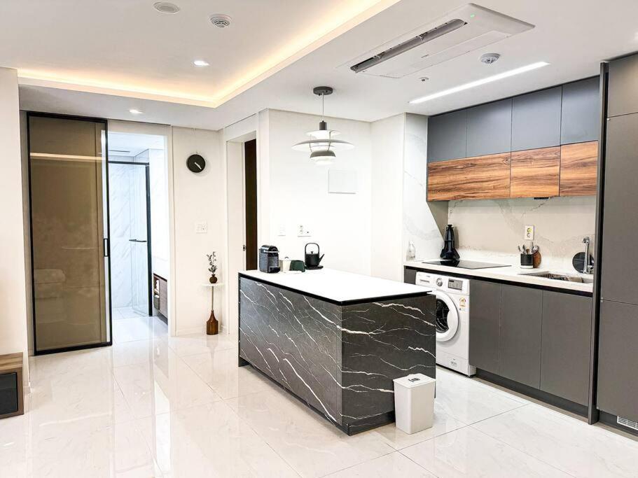 Goodfellow Seocho Gangnam Arts Center Apartment